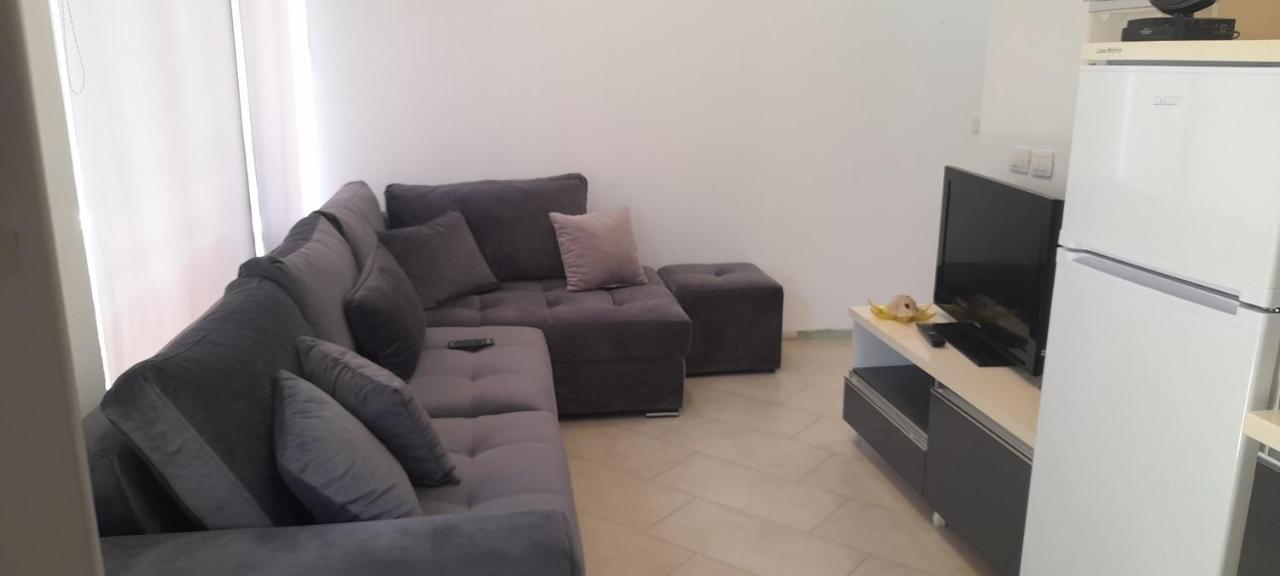 Eri Apartament Химара Экстерьер фото
