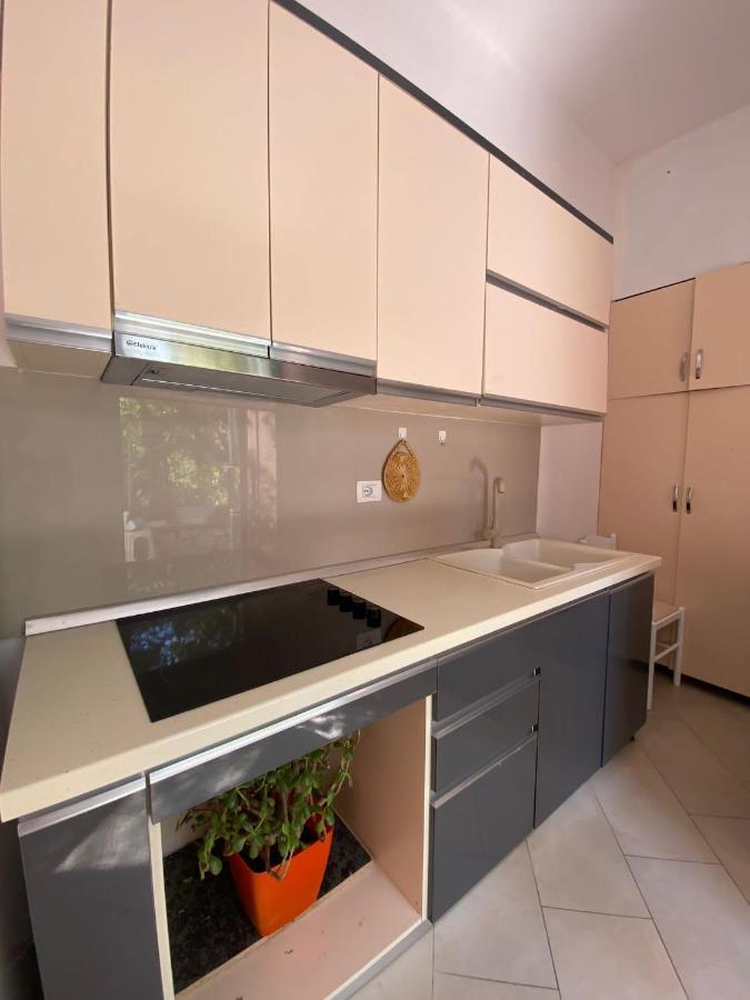 Eri Apartament Химара Экстерьер фото